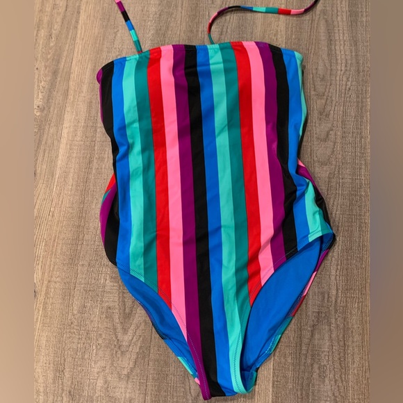 Old Navy Other - One piece bathing suit-medium